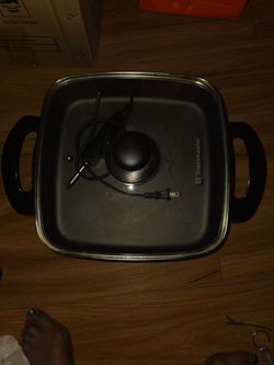 Electric skillet