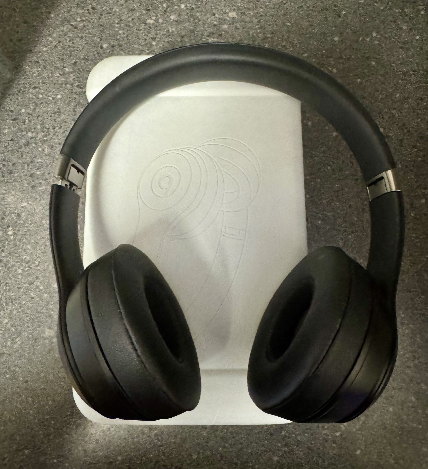 Beats Solo 4