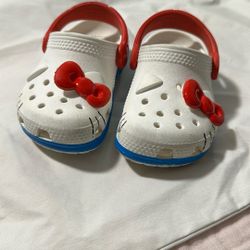 Hello Kitty Crocs 