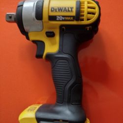 DeWalt 1/2 Compact New Impact Gun Kit With Power Stack Batt $220.00