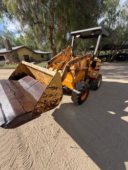 Case Davis W4 Tractor