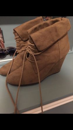 Tan ankle boots size 9