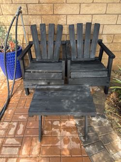 Wood Patio set, 2 chairs & small table