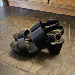 Aerosoles Platform Sandals