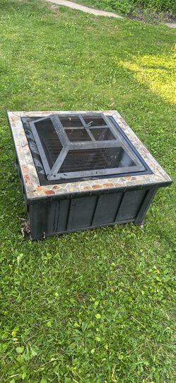 Outdoor Tiled Fire Pit