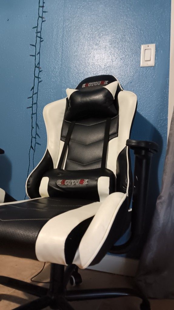 Ecotouge Gaming Chair for Sale in San Benito TX OfferUp