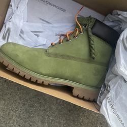  $100  Olive Green Nubuck Timberlands 6” Boots 