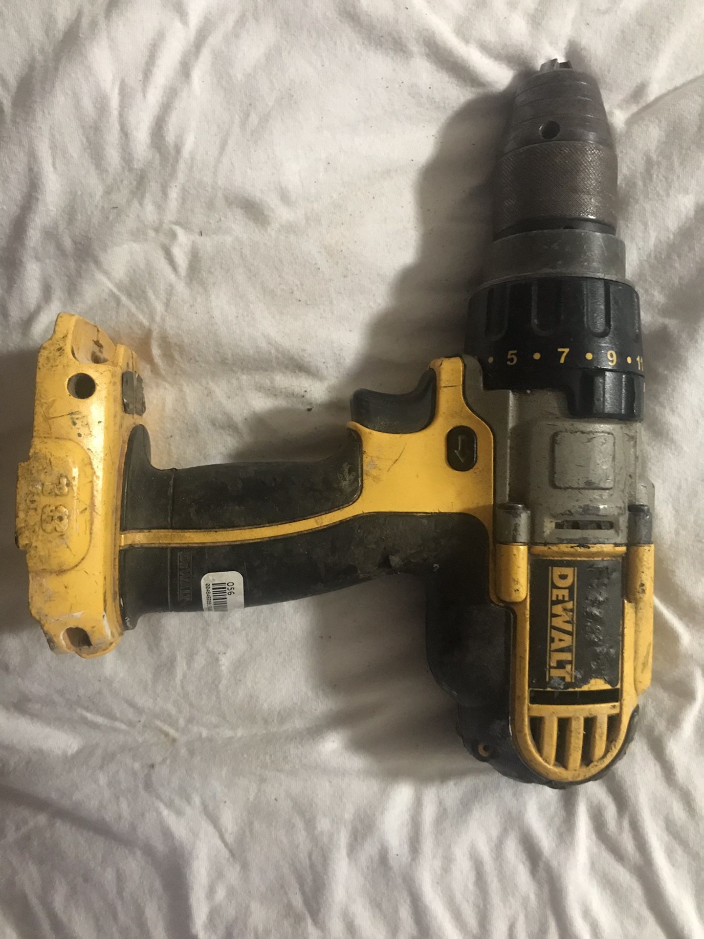 Drill driver/hammer by DEWALT DCD930