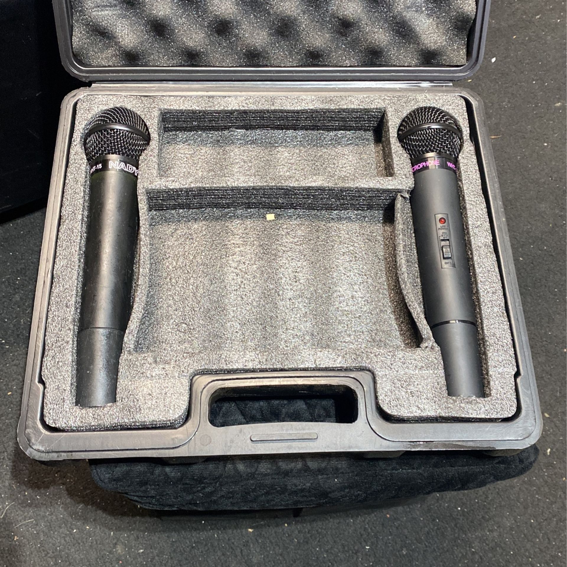2 Nady Wht-15 Vhf Wireless Microphones