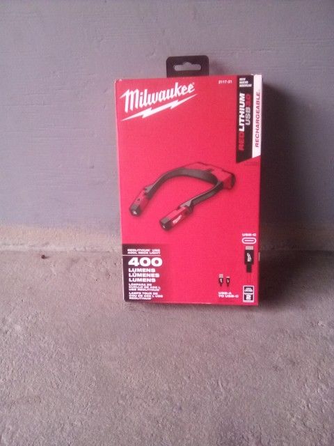 Milwaukee Red lithium USB 400L NECKLIGHT