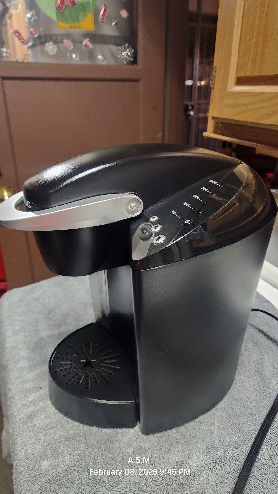 Keurig K-Classic Single Serve K-Cup Pod Coffee Maker