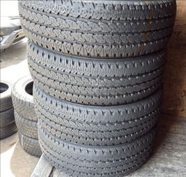 285 60 20 Firestone Set of 4 Used Very Clean Condition