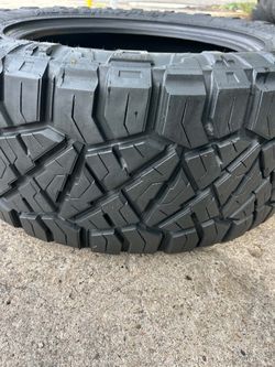 305 55 20 NITTO RIDGRAPPLER "1 used Tire"