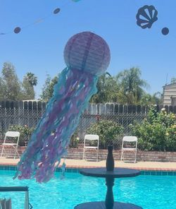 Mermaid Party round jelly fish and 1/2 jelly fish lanterns