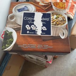 Corningware 8 Piece Mug Set With Lids