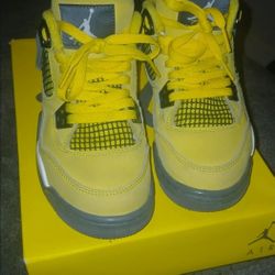 Lighting Jordan 4s