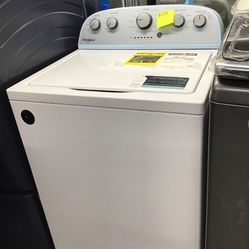 New Scratch And Dent Whirlpool Washer. 1 Year Warranty 