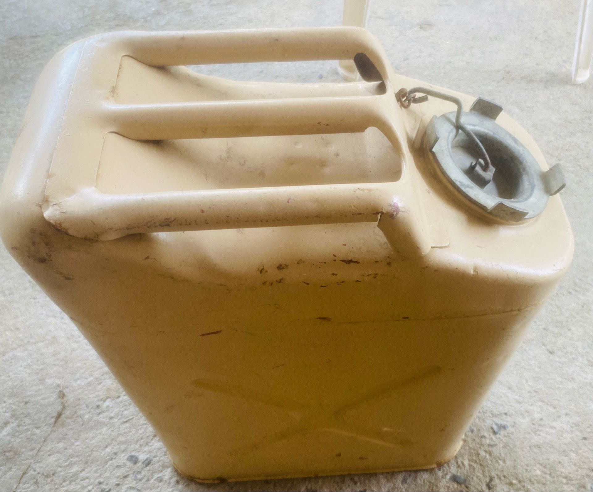 MILITARY GAS CAN 5 Liter