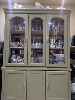 Free Green Display Cabinet