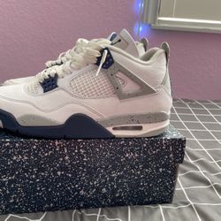 Jordan 4s Mid Night Navy 8,5