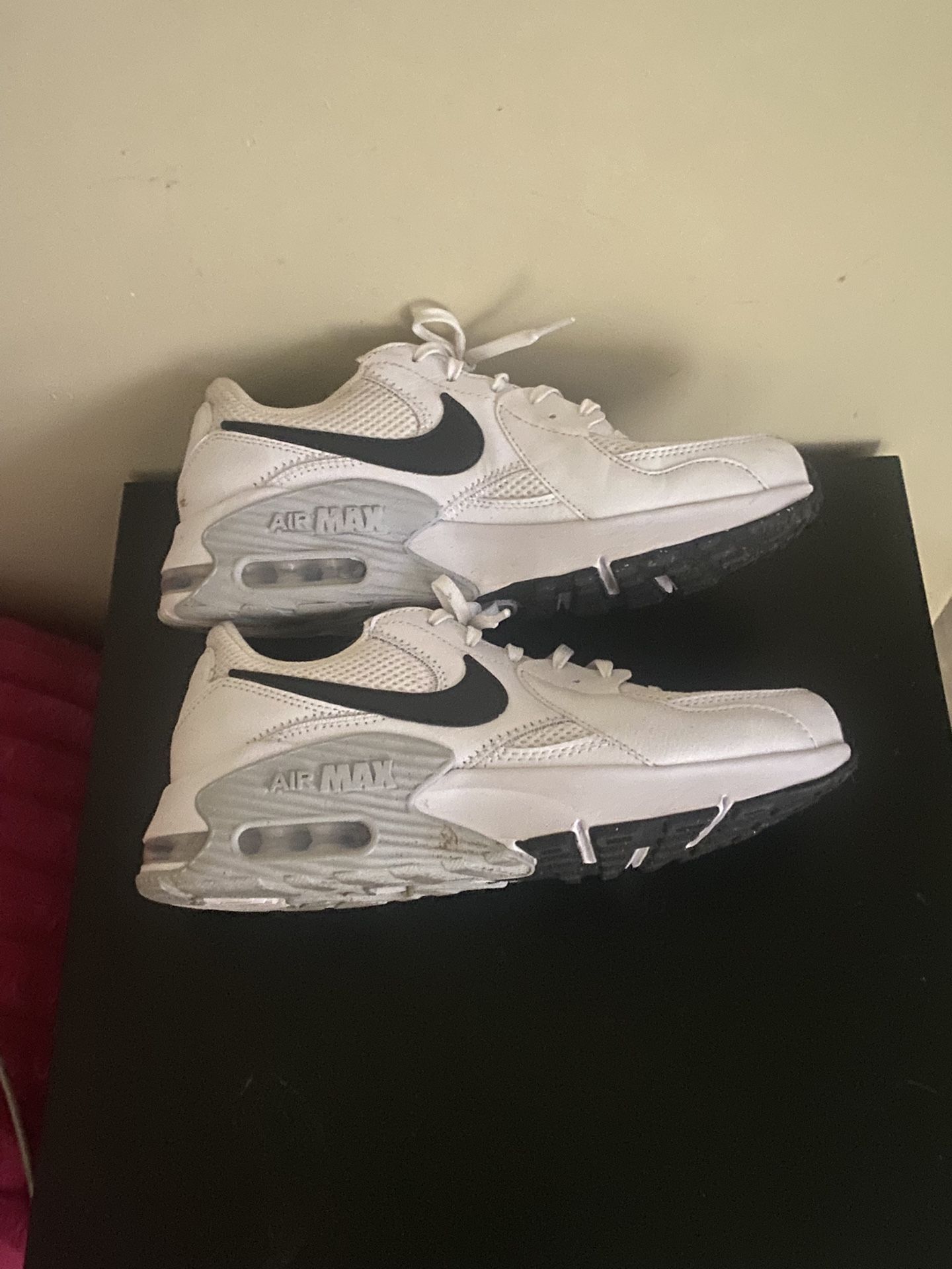 Nike Air Max Sneakers Size 8.5 For Women Like New Pick Up In Culver City
