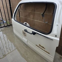 2003 Cadillac  Escalade Tail Gate 