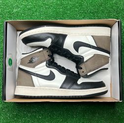 Air Jordan 1 Retro High OG GS “ Dark Mocha “