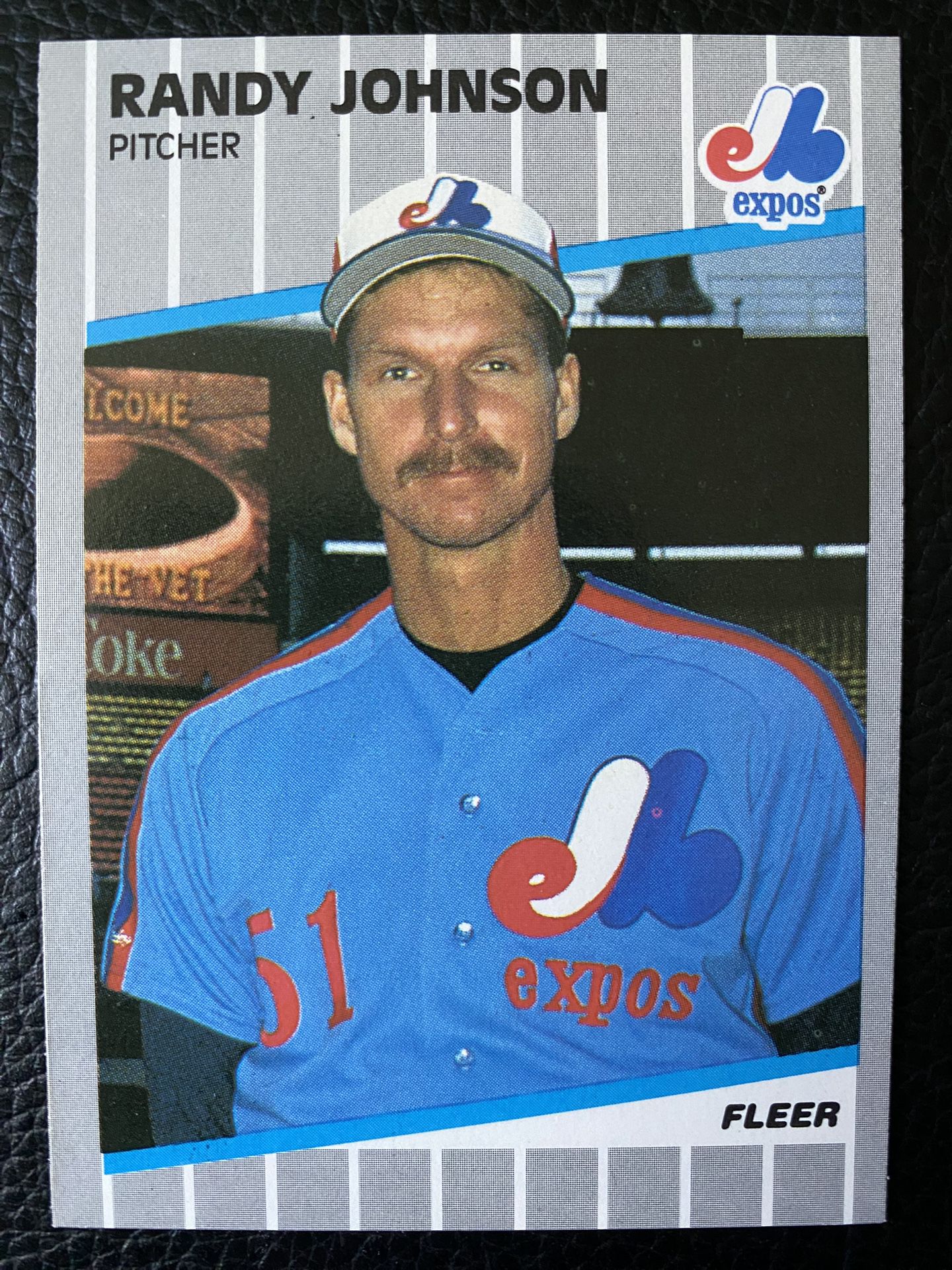 Randy Johnson 1989 Fleer Baseball #381 ROOKIE CARD!! 