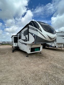 2022 Grand Design Solitude 390RK-R