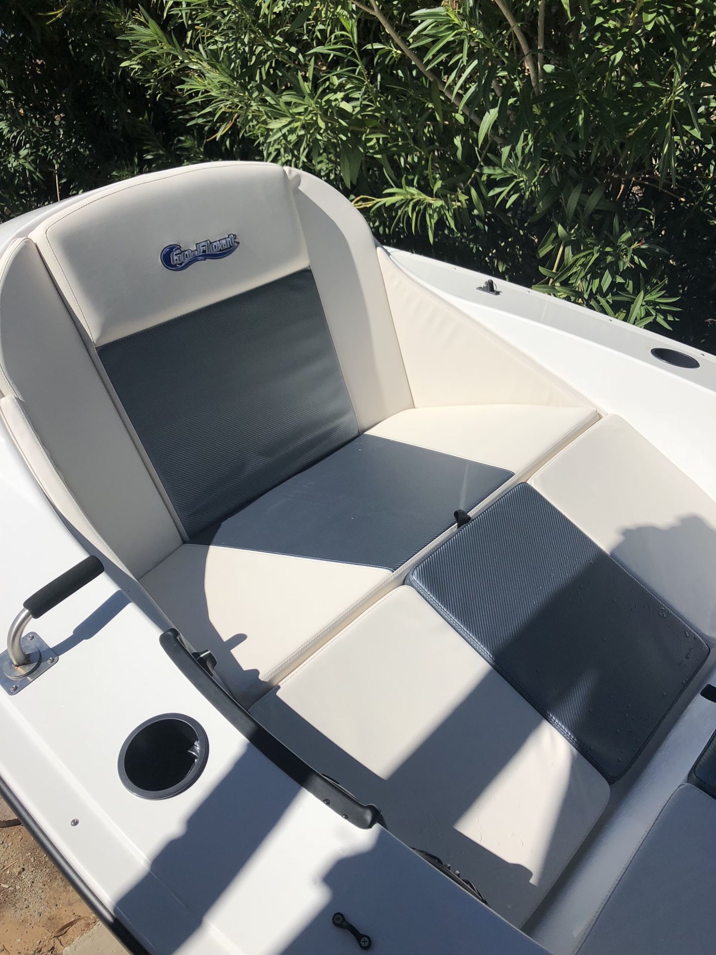2018 GoFloat Vortex GT electric boat + specially made trailer for