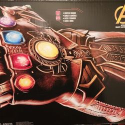 Avengers Thanos Infinity Gauntlet Legends Edition