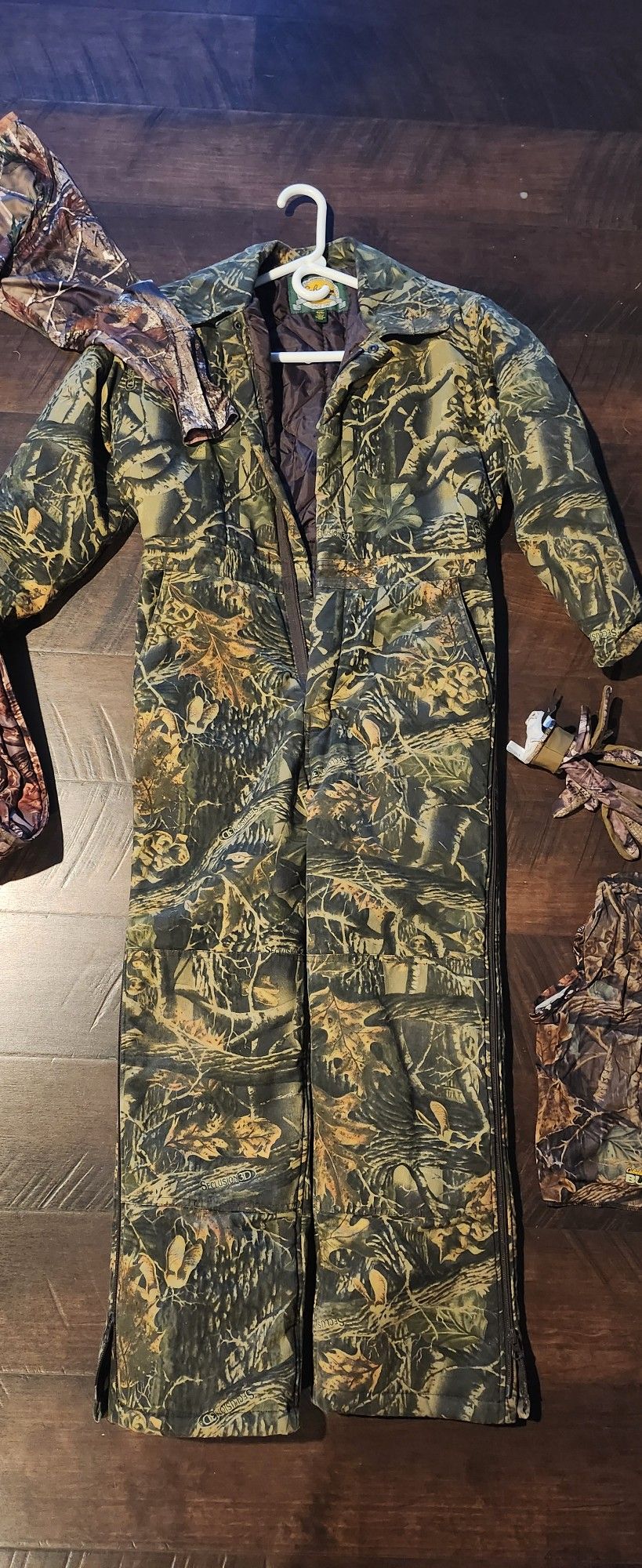 YOUTH HUNTING CLOTHES