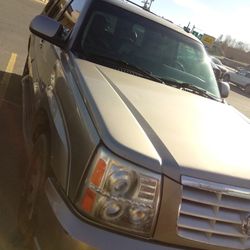 2003 Cadillac Escalade