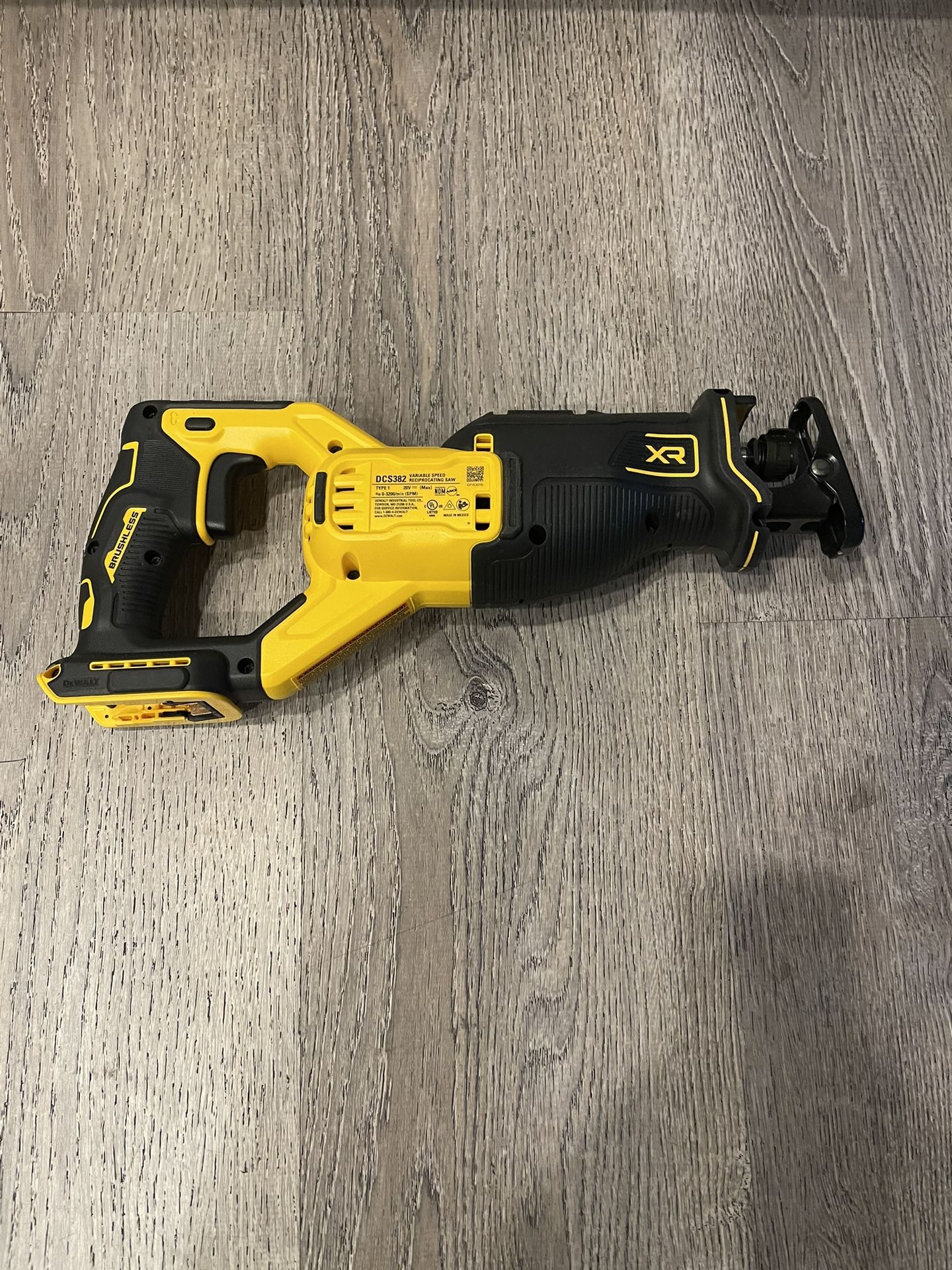 Née Reciprocating Saw 20V BRUSHLESS XR (Tool Only Solo Herramienta)