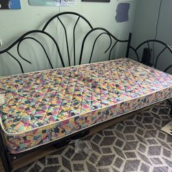 Daybed & Mattress