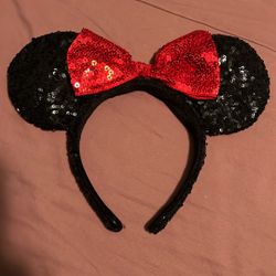 Minnie mouse ears