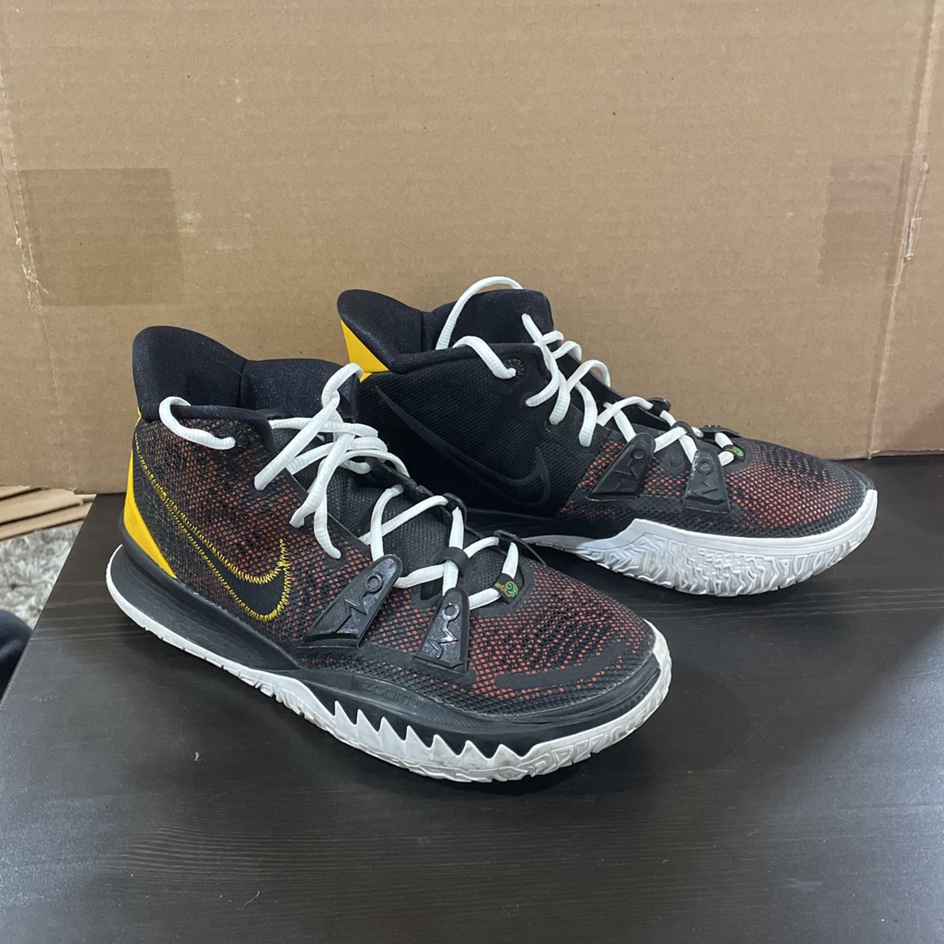 Kyrie 7 Rayguns