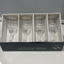 New 4 Piece 10oz Goblet Gold Rim