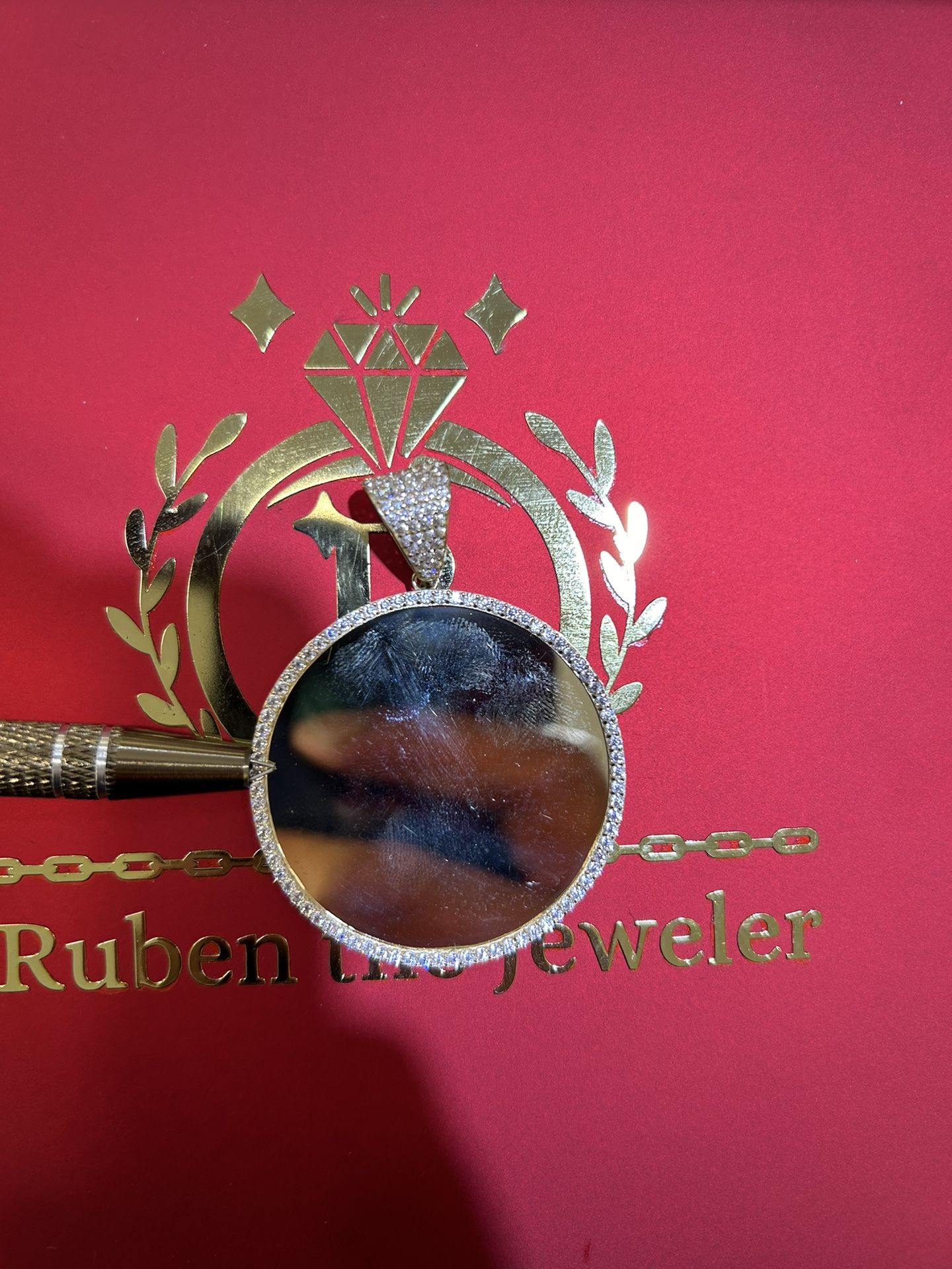 10K GOLD PHOTO PENDENT