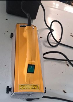 Silent paint remover