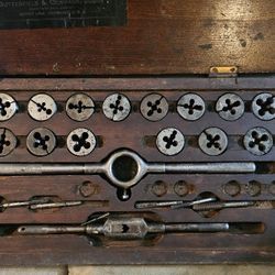 Vintage Butterfield & Company Screw Plate Tap & Die