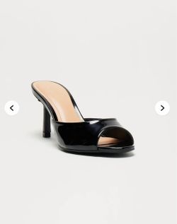 Kitten heel