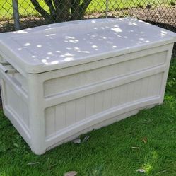 Large Suncast Deck Box /  Storage