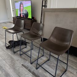 3 Bar Stools