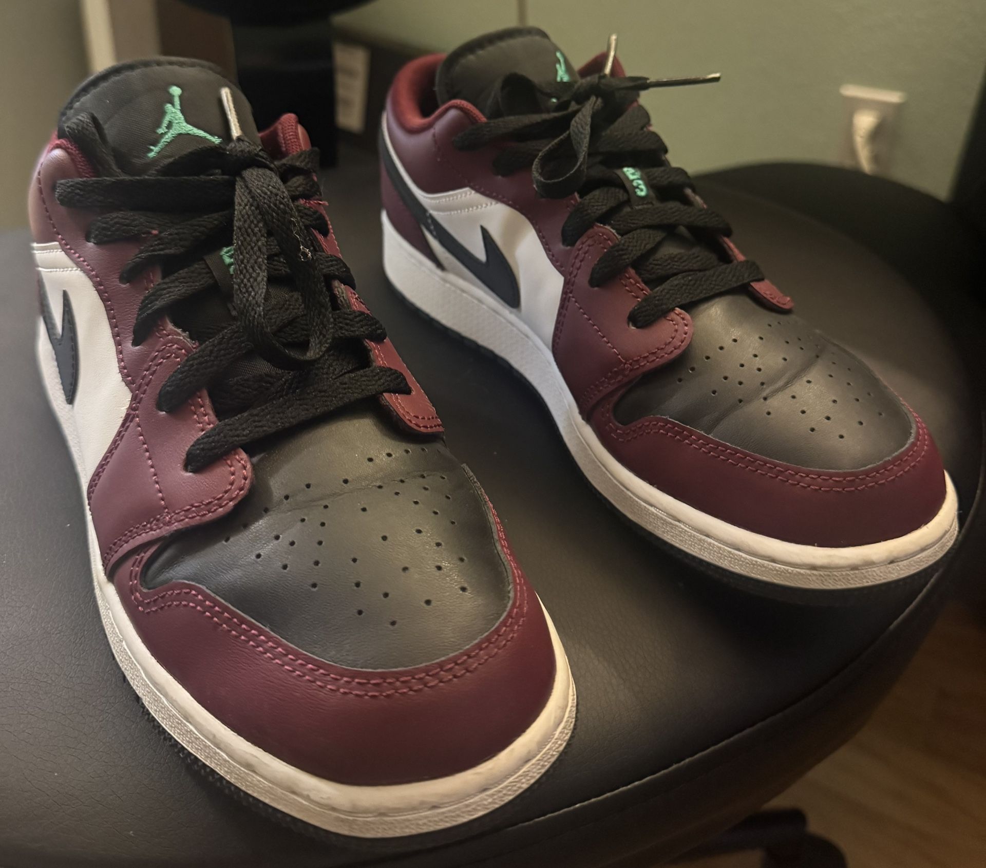 Nike air jordan 1 - Size 6.5Y / Womens 8