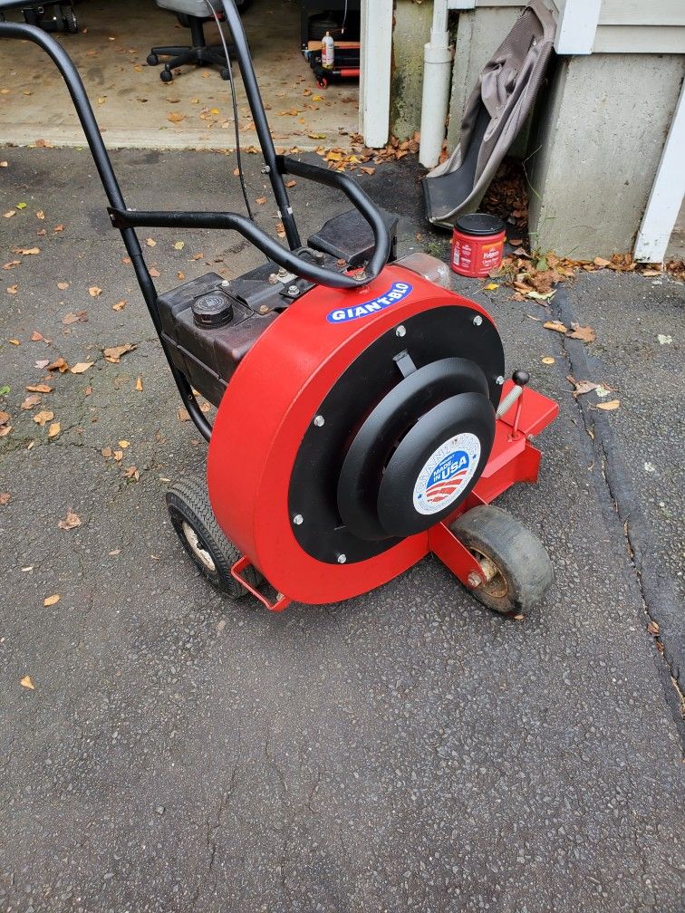 Giant Vac 8 Hp Leaf Blower