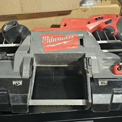 milwaukee band saw. m18 fuel 