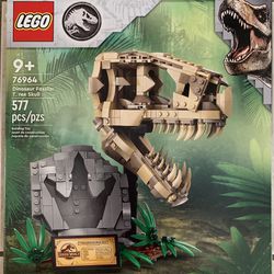 LEGO Jurassic Park Dinosaur Fossils T. Rex