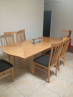 Dining room table