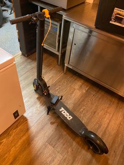 TODO S2 Electric Scooter w/ Charger – 15 MPH – Ready to Rides